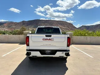 2023 GMC Sierra 1500 photo 7