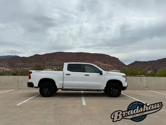 2024 Chevrolet Silverado 1500 photo 3
