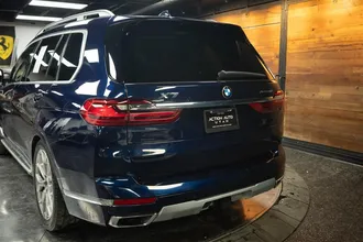 2021 BMW X7 photo 6