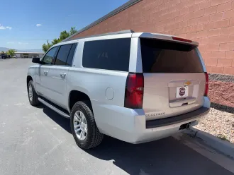 Suburban 4