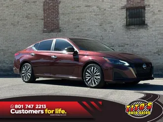 2024 Nissan Altima photo 2