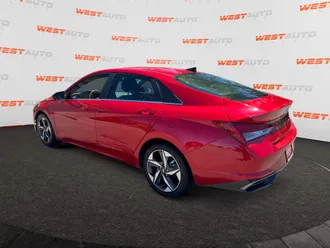 2023 Hyundai Elantra photo 3
