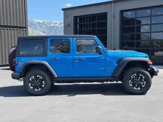 2024 Jeep Wrangler photo 4
