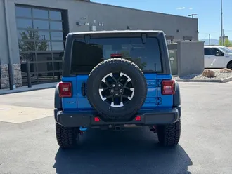 2024 Jeep Wrangler photo 5