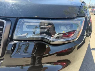 Grand Cherokee 8