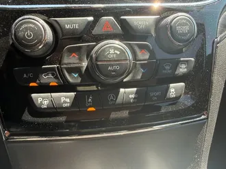 Grand Cherokee 27