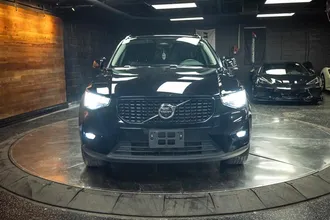 2023 VOLVO XC40 B4 photo 4