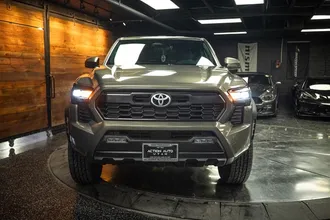 2024 TOYOTA TACOMA photo 4