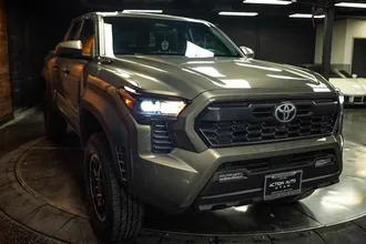 2024 TOYOTA TACOMA photo 5