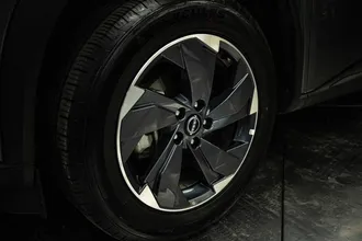2025 NISSAN ROGUE photo 3