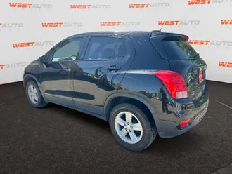 2021 Chevrolet Trax photo 3