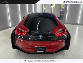 i8 9