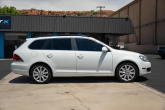 Jetta SportWagen 4