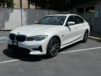 3 Series 330e xDrive 3