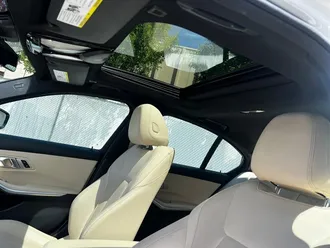 3 Series 330e xDrive 11