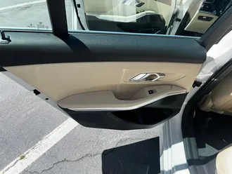 3 Series 330e xDrive 15