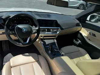 3 Series 330e xDrive 17