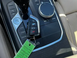 3 Series 330e xDrive 31