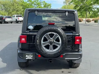2021 Jeep Wrangler photo 6