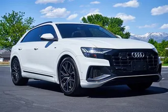 2023 AUDI Q8 photo 3