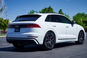 2023 AUDI Q8 photo 5