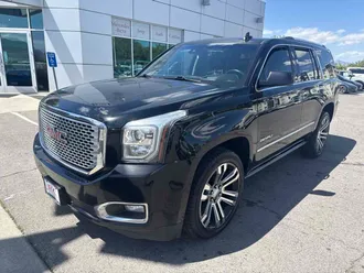 2017 GMC Yukon photo 2