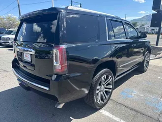 2017 GMC Yukon photo 6