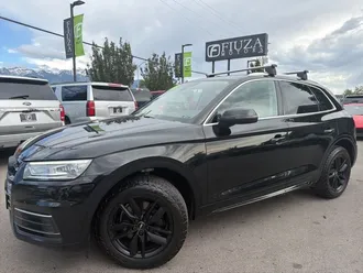 2020 Audi Q5 photo 2