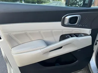 Sorento Plug-In Hybrid 7