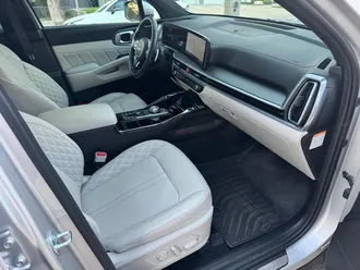 Sorento Plug-In Hybrid 12
