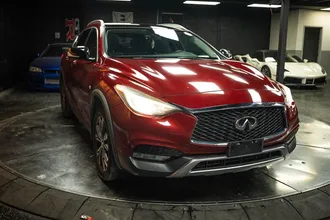 2018 INFINITI QX30 photo 5