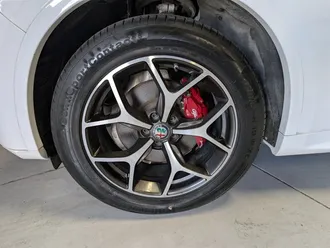 Stelvio Ti Sport 15