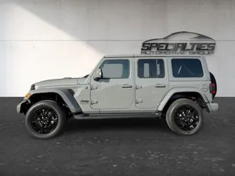 2023 Jeep Wrangler High Altitude photo 3