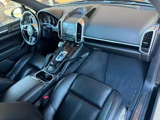Cayenne Platinum Edition 7