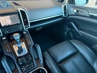 Cayenne Platinum Edition 18