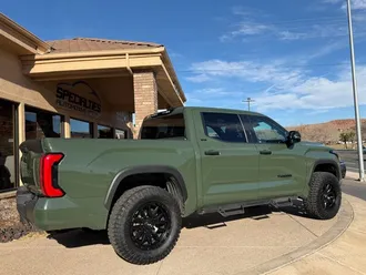 Tundra SR5 32