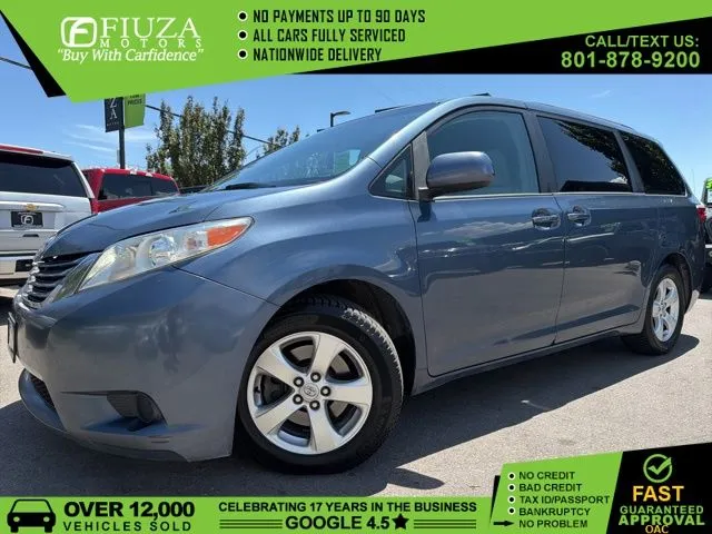 2017 Toyota Sienna LE