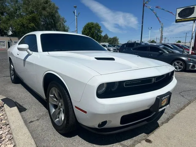 2021 Dodge Challenger SXT Coupe 2D
