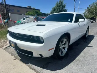 2021 Dodge Challenger photo 2