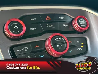 2021 Dodge Challenger photo 7
