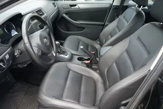 Jetta 19