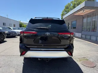 2021 Toyota Highlander photo 4