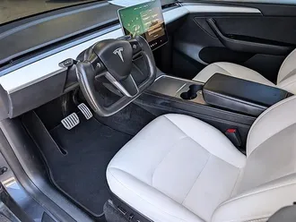 2023 Tesla Model Y Performance photo 2