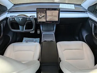 2023 Tesla Model Y Performance photo 3