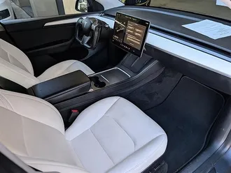 2023 Tesla Model Y Performance photo 4