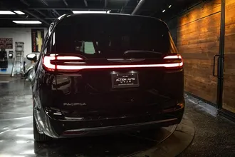 2025 CHRYSLER PACIFICA photo 6