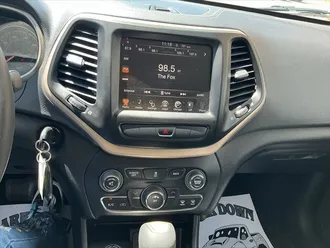Cherokee Latitude 10