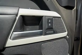 Defender 17