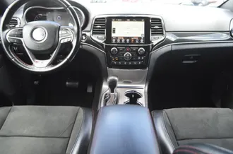 Grand Cherokee 10