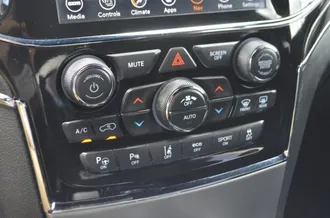 Grand Cherokee 30